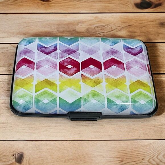 Hard Case RFID Wallet Card Holder Chevron Multi-Color - Picture 1 of 4